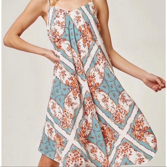 Andree by Unit | Vintage Diamond Floral Tunic Dress - Picture 4 of 5